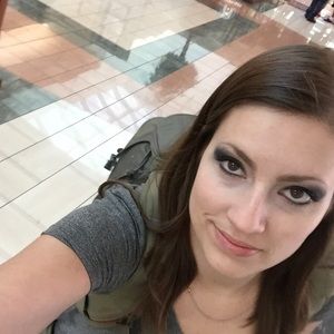 Meet your Posher, Lynae