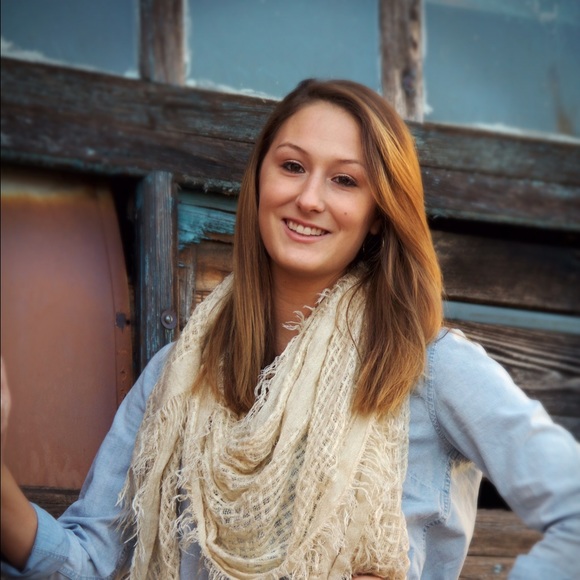 Meet your Posher, Rachel - Picture 1 of 1