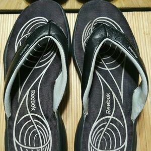 Reebok Easy Tone flip flop sandals