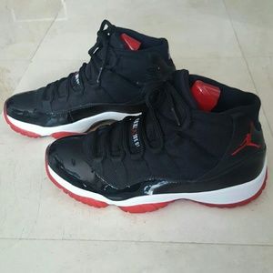 Air Jordan XI (11) Retro "Bred" 2012
