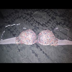 NWOT 34B VS push up bra