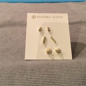 NWT Kendra Scott Austin set of earrings