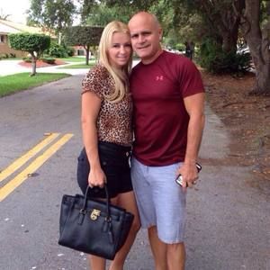 Meet your Posher, Yeney