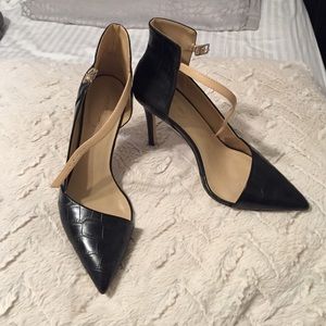 ZARA Black Croc Embossed Pumps