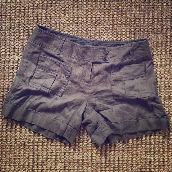 Linen Army Green Shorts