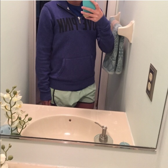 VS Pink fleece pullover - Picture 3 of 3