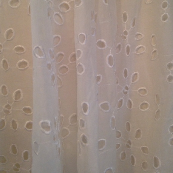 💄 Beautiful Bebe Shift Dress - Picture 3 of 3