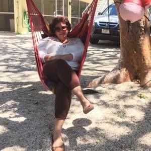 Meet your Posher, Jacqueline