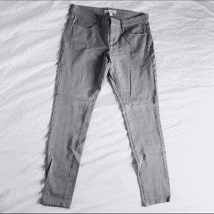 Banana Republic Gray Skinny Jegging!