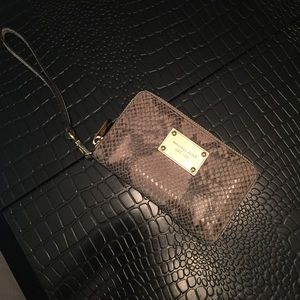 MK iPhone 5 wristlet/wallet