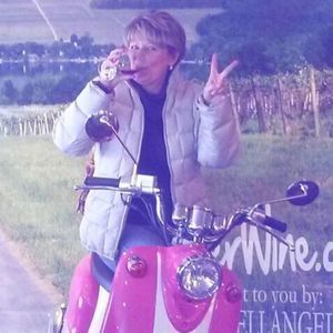 Meet your Posher, Sandy