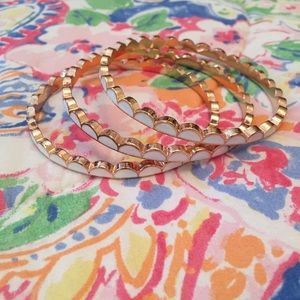 Stackable scalloped bangles