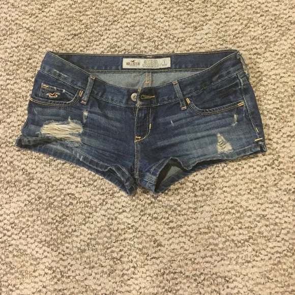 Ripped Hollister jean shorts 🙊SALE🙊
