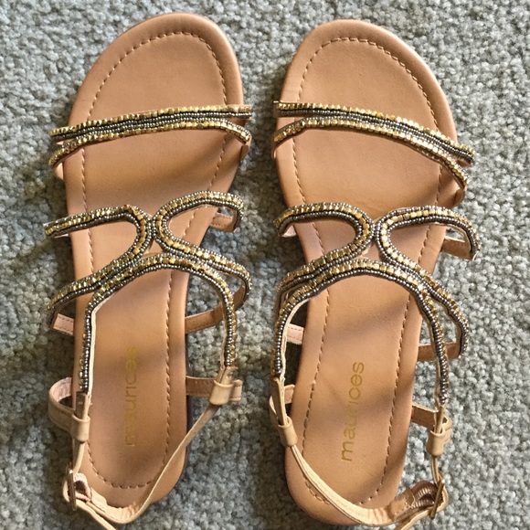 New Maurices sandals