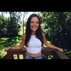 Meet your Posher, Abby