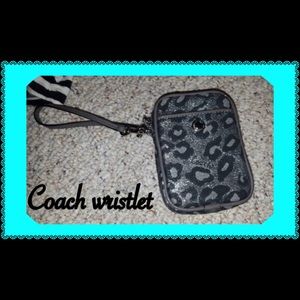 Coach wristlet- new never used