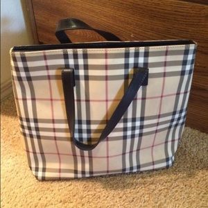 Burberry Nova Check Regent Tote