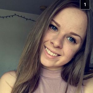 Meet your Posher, Katrina