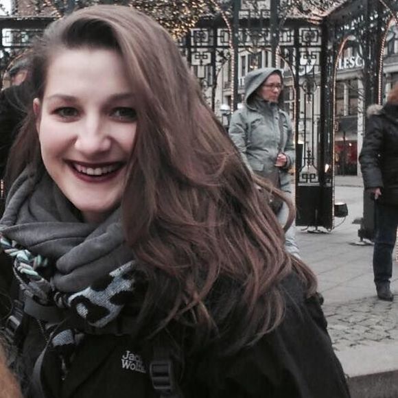 Meet your Posher, Maxi