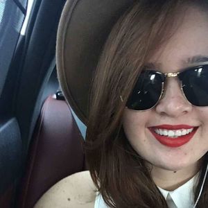 Meet your Posher, Stacy