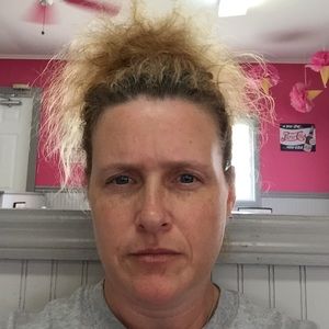 Meet your Posher, Cari