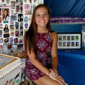 Meet your Posher, Brenna