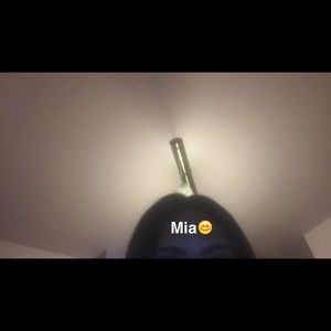 Meet your Posher, Mia