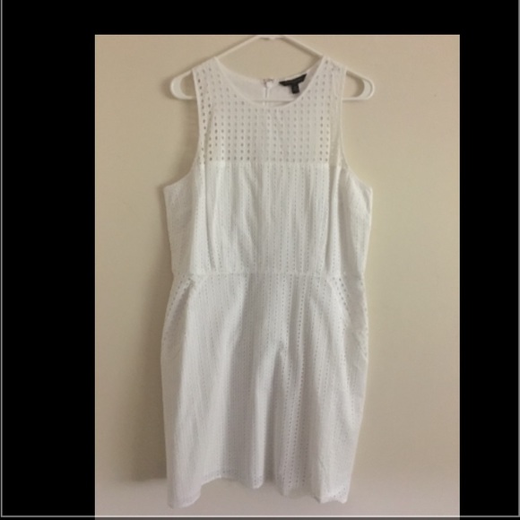 White eyelet Dress 💜Host Pick💜