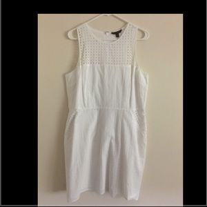 White eyelet Dress 💜Host Pick💜