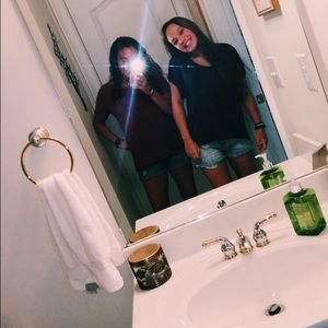 Meet your Posher, Jolie