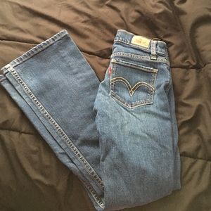 Levi jeans boot cut worn, cheetah legging