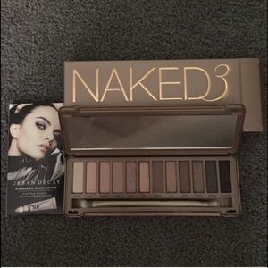BNIB Urban Decay Naked 3 Pallet