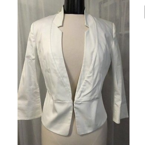 Express inverted lapel blazer