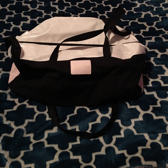 Victoria secret/ pink duffel bag