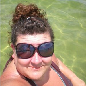 Meet your Posher, Jeanette