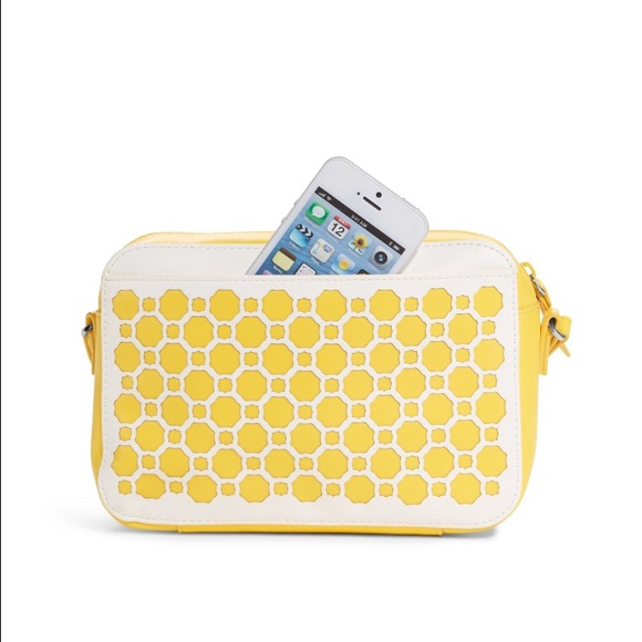 YELLOW VERA BRADLEY - Picture 4 of 4