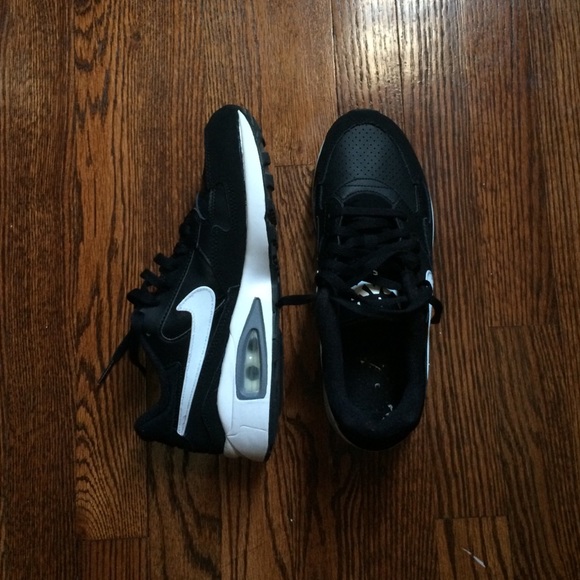 ❌SOLD❌Nike Air Max St❌ - Picture 1 of 3