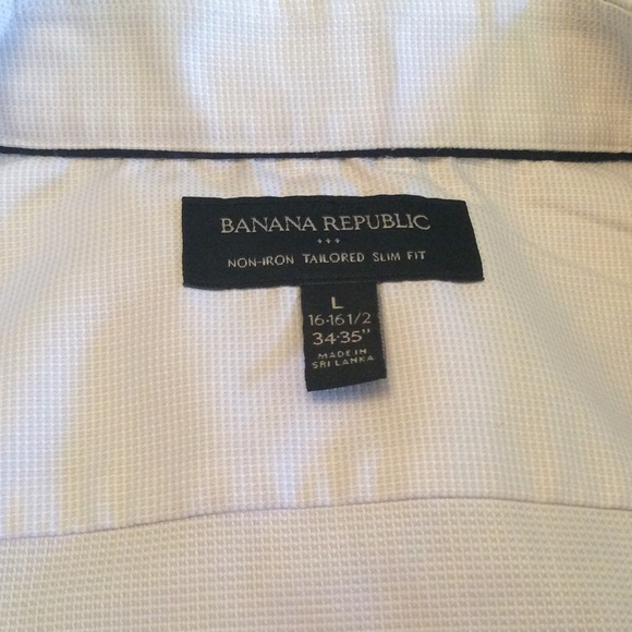 Men's Banana Republic Long Sleeve Button Down - Picture 3 of 3