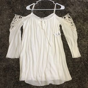 NWT! White off the shoulder boho dress!