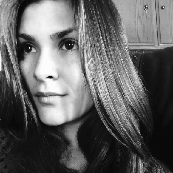 Meet your Posher, Ashley - Picture 1 of 1