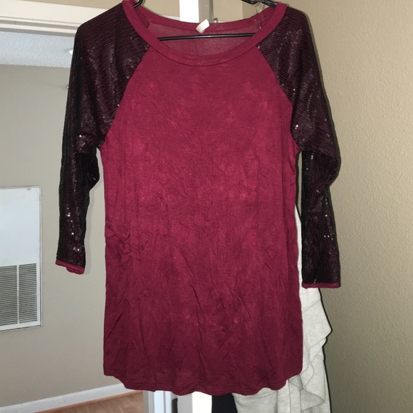 Tops - Maroon and Black Sequined top