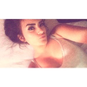 Meet your Posher, Sabrina