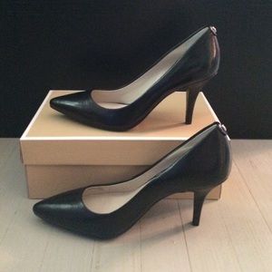 Michael Kors Flex Pump