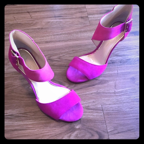 jessica simpson fuschia heels