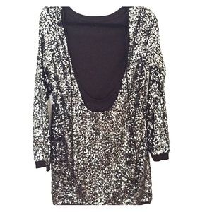 Free People shift dress. Size M. Back scoops low.