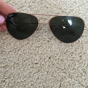 Raybans aviators