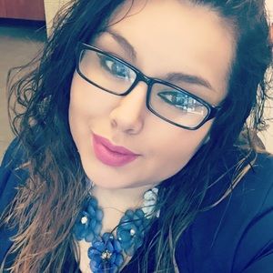 Meet your Posher, Sonia