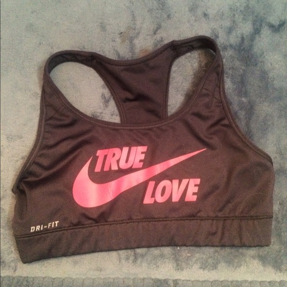 🏃Nike Dry Fit sports bra!!