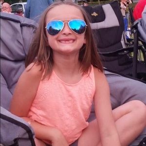 Meet your Posher, Amy