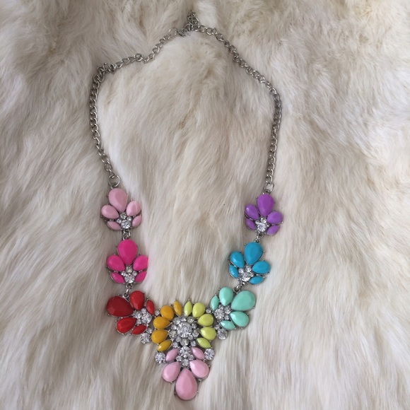 'Spring Fever' necklaces 🌸 - Picture 2 of 4